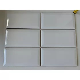 C METRO CSEMPE BLANCO BISELADO BRILLO 10x20